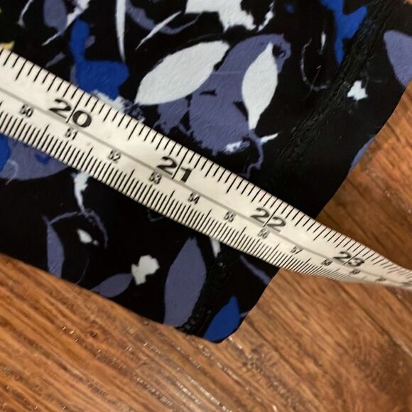 Sweaty Betty black floral power 7/8 length leggings size xs - Picture 5 of 9